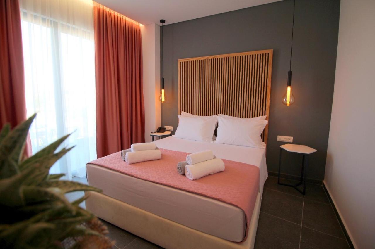 Blue Eye Hotel Ksamil Esterno foto